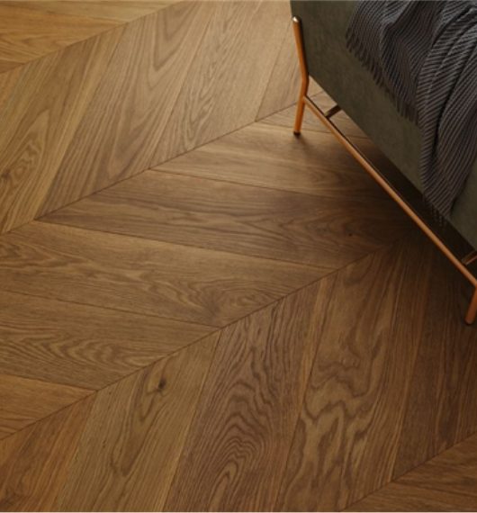 Admonter Chevron Meşe Mountain Basic parkenin uygulanmış görünümü